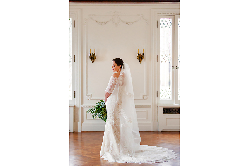 Beautiful Bride in a Parisian style room